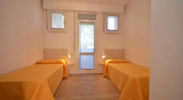 Appartamenti Villa Simona, Prenota Villa Hotel a Veneto con piscina, Piscina