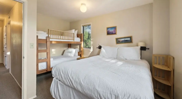 Коттедж Whistling Swan 8 4 Bedroom Home