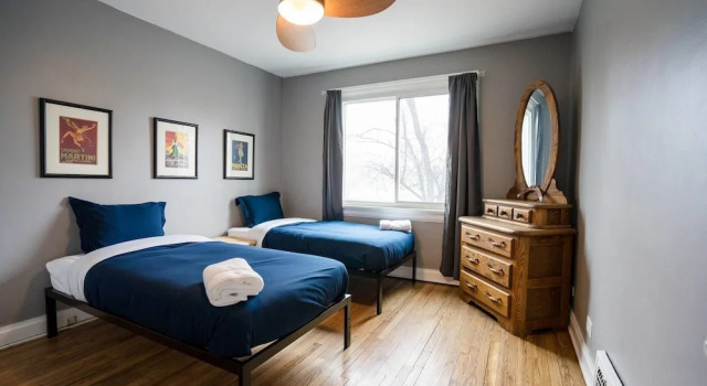 The City Park Cottage With Home Theater, Book Feriehus Denver Colorado, nær Denver Zoo