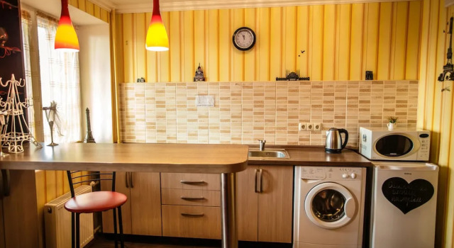 Appartamento con balcone ApartLux Chernigov