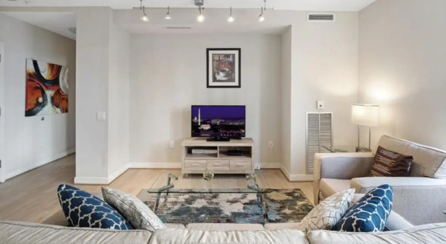 Апартаменты Global Luxury Suites at The White House