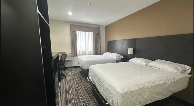 Четырёхместный номер Standard Super 8 Bridgeton/St. Louis Airport