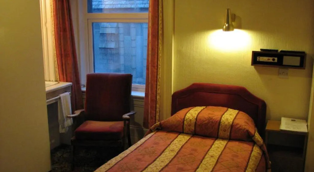 Одноместный номер Economy Lancaster Hotel