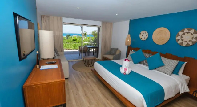 Deluxe Junior-Suite Orient Beach Hotel