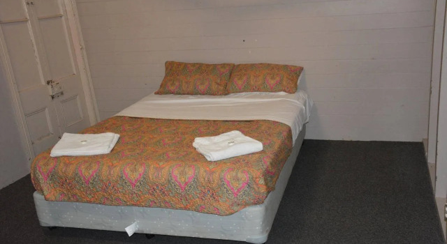 The Burdekin Hotel, Book Hotel Ayr Queensland