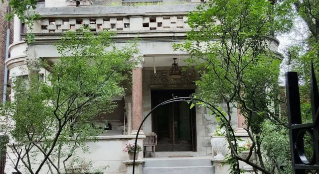 Stan Mansion Suite, Забронировать Отель Отели Чикаго с парковкой, рядом с Logan Square Farmers Market, Парковка