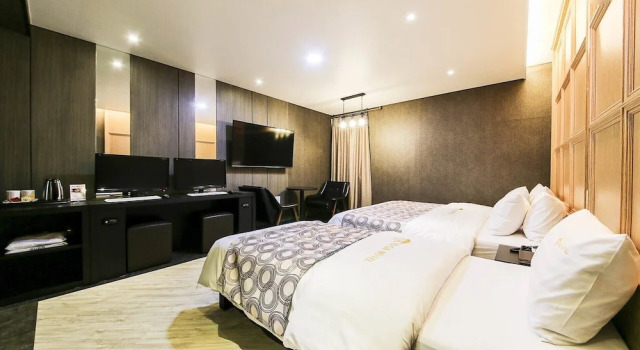 Двухместный номер Deluxe Elga Hotel