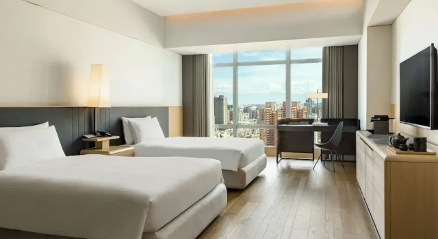 Четырёхместный номер Deluxe с видом на город THE AMNIS, a Luxury Collection Hotel, Kaohsiung