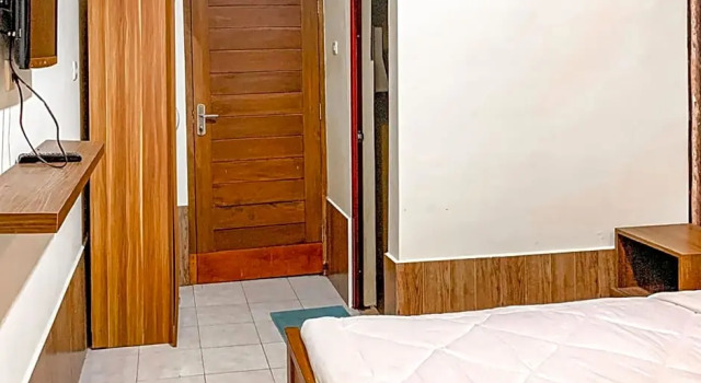 RedDoorz Near Transmart Lombok Mataram, Rezervovat Hotel Hotely v Mataram s parkováním, Parkování