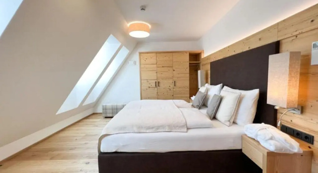 Апартаменты Пентхаус Lakeside Luxury Apartments