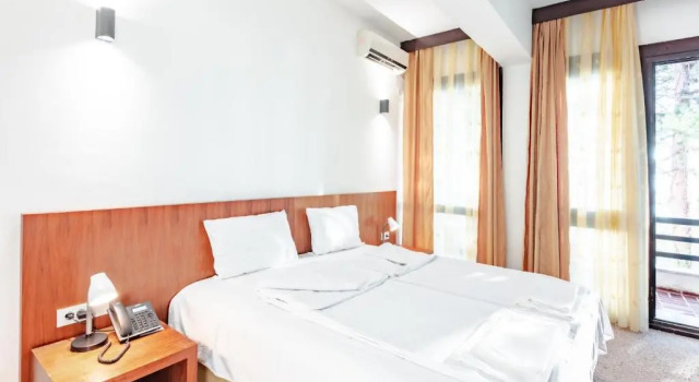Люкс Hotel Pela