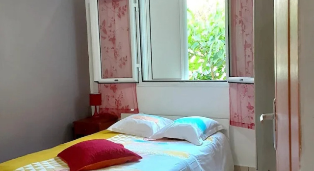 House With 3 Bedrooms in La Chaloupe St Leu, With Enclosed Garden and