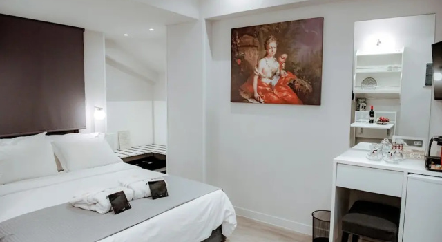 Номер Standard Athens Muses Suites