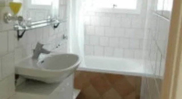 Blue Wave Houseboat, Забронировать Отель Ауд-Вест Амстердам, рядом с Музейная площадь
