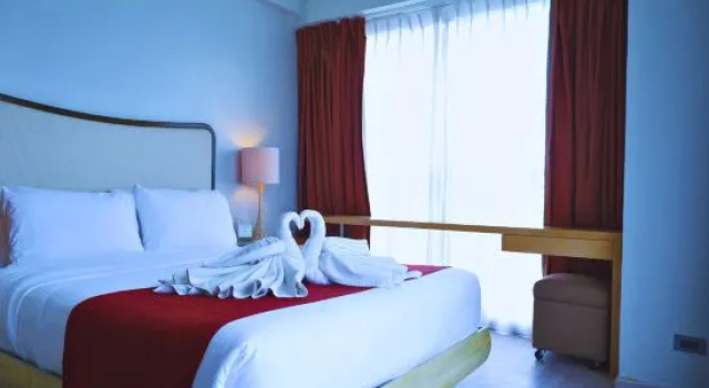 Двухместный люкс La Mirada Hotel