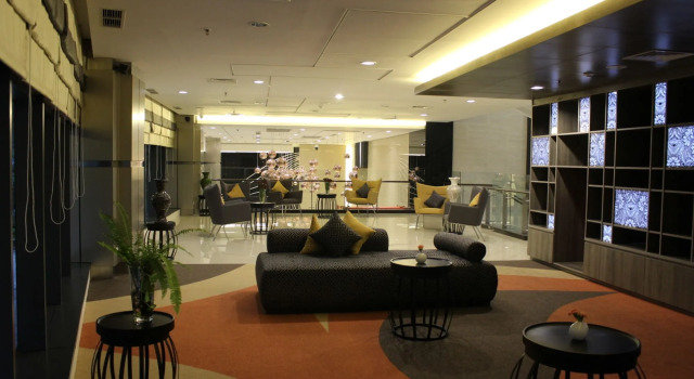 Vasaka Hotel Jakarta Managed by Dafam, Book Hotel Hotels in Jakarta with Parking, Parking