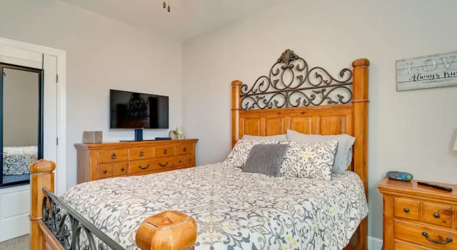 Коттедж Carlsbad Retreat w/ Fire Pit & Fenced Yard!