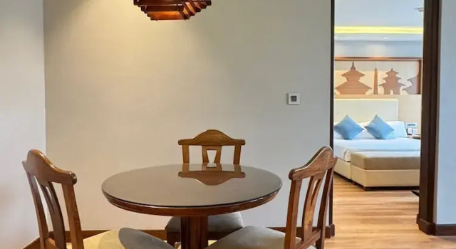 Люкс Premium Hotel Pokhara Grande
