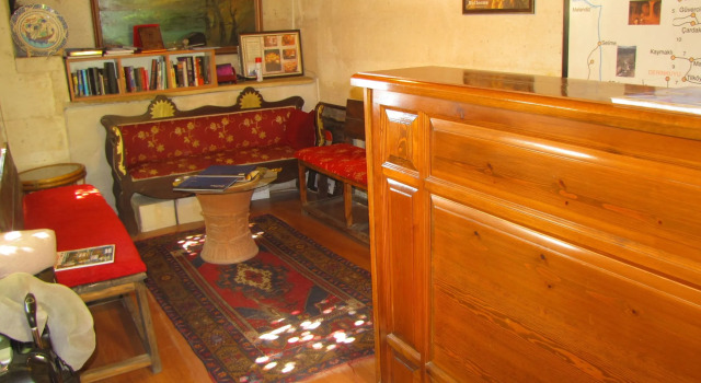 Lalezar Cave Hotel