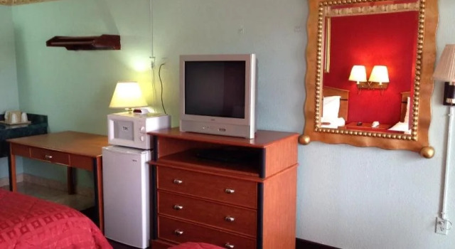Motor Inn, Забронировать Отель Кльюистон Southwest Florida