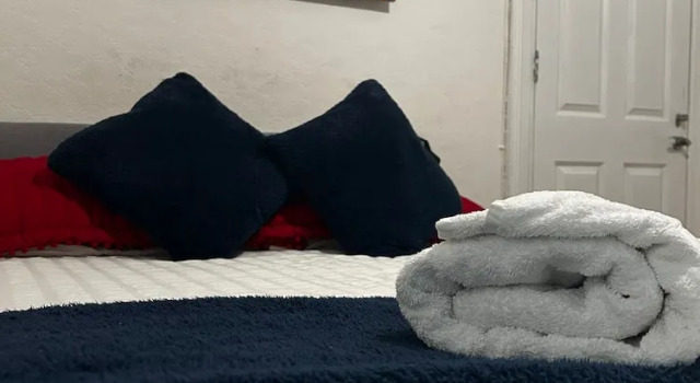 Balham Double Deluxe Room 2