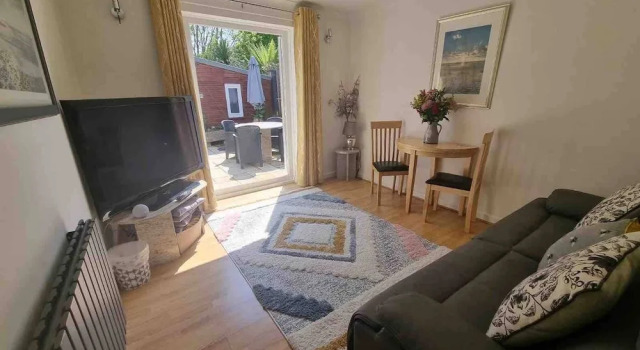 Cosy Annex, South Facing Patio, Varaa Huoneisto Asunnot kohteessa Merseyside, Huoneisto