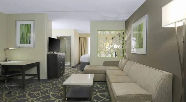 Двухместная студия SpringHill Suites by Marriott Oklahoma City Quail Springs