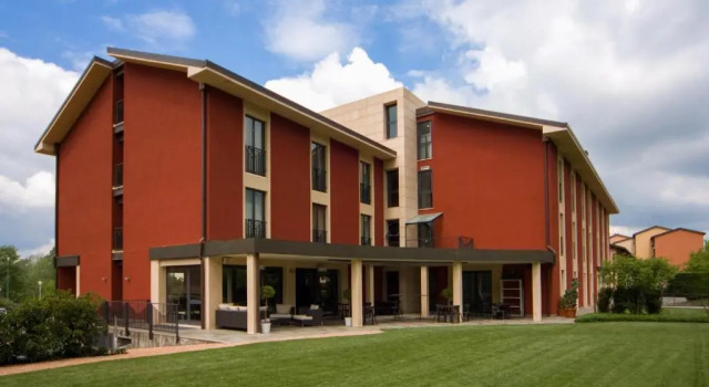 Red's Redaelli Hotel