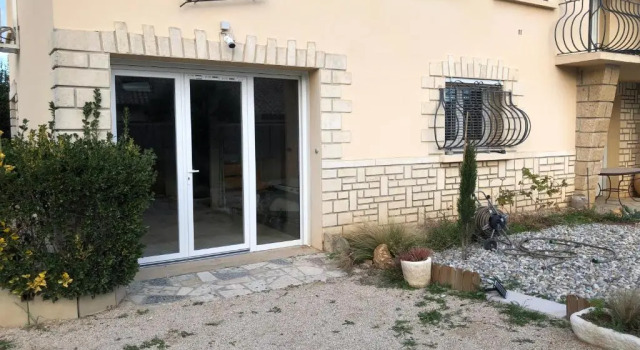 Villa au calme avec piscine L'Insouleïados 4 étoiles 3 épis, Rezerwuj Willa Laudun Gard