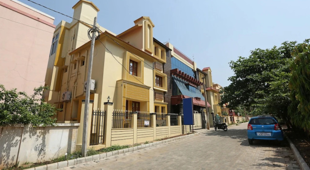 OYO 6680 Hotel Galaxy International, Prenota Hotel Hotel a Orissa con piscina, Piscina