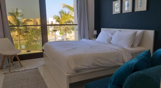 NEW Exclusive Family Suite With Breathtaking View, Book Hotel Hoteller i Taqah med parkering, Parkering