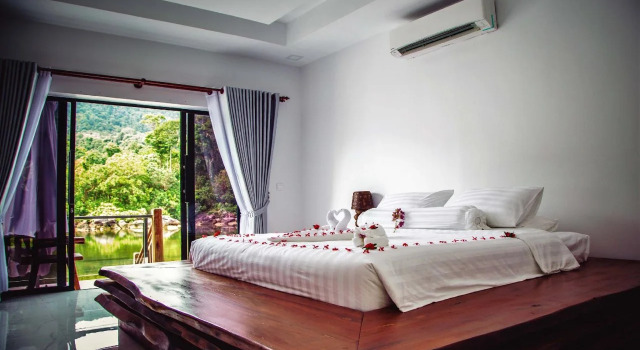 Mafiya Resort, Забронировать Курортный отель Бизнес-отели Ронг, 4* 5*