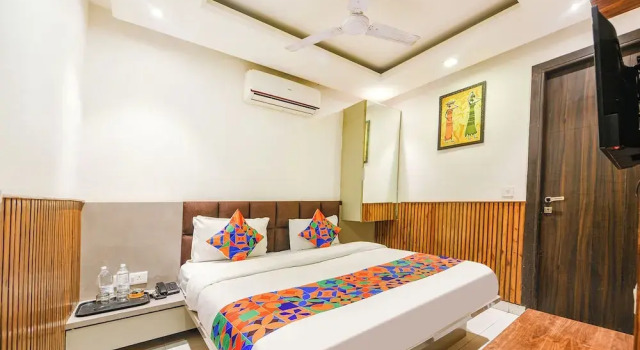 Fabhotel Shri Sai Dx