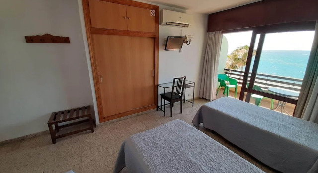Трёхместный номер Standard с видом на океан Hotel Buenavista