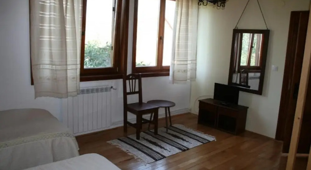 Семейный коттедж с видом на сад Albinuta Guesthouse