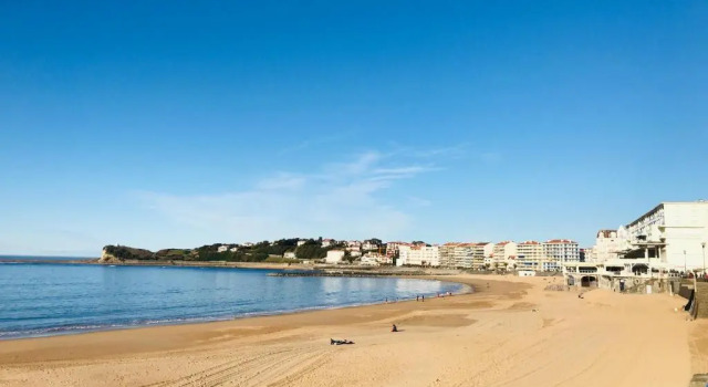 Апартаменты Appartement Plage Calme Centre 4personnes St Jean de Luz