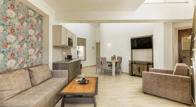 Семейный люкс Deluxe с 2 комнатами Aria Garden Suites