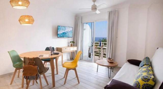Апартаменты Deluxe ALTAVISTA APARTAHOTEL-Adults Only over 14