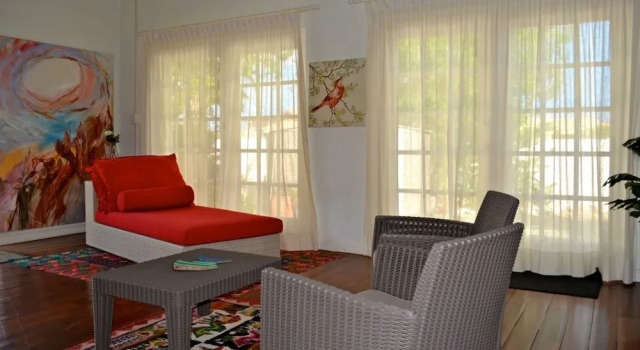 Villa Parrot Villa