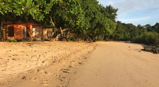 Paradise Beachfront Bungalows, Rezervasyon Otel Ban Si Raya Tayland