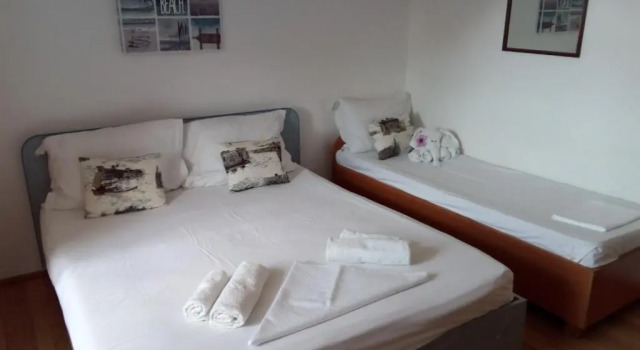 Номер Standard Pensiunea Casa Johnelly