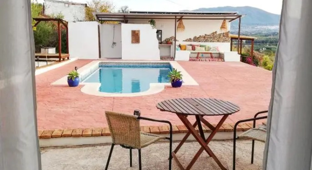 Двухместный номер Standard с видом на бассейн Casa de la Vida Málaga