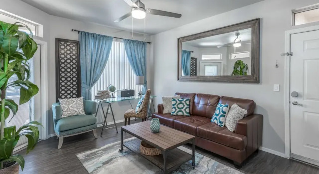 Executive King, Close to TCP and Kierland w Parking 1005, Забронировать Апартаменты/квартира Desert View Скотсдейл