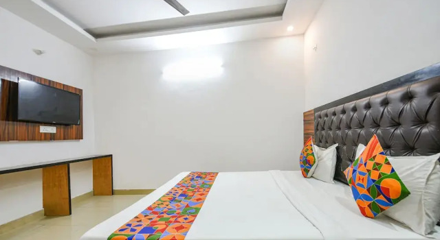 Fabhotel Glorify