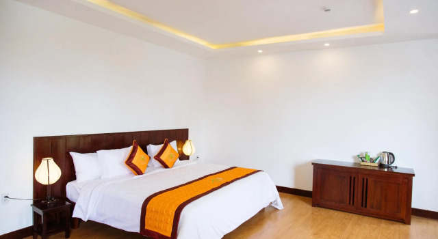 Трёхместный номер Standard с балконом Hoi An Golden Rice Villa