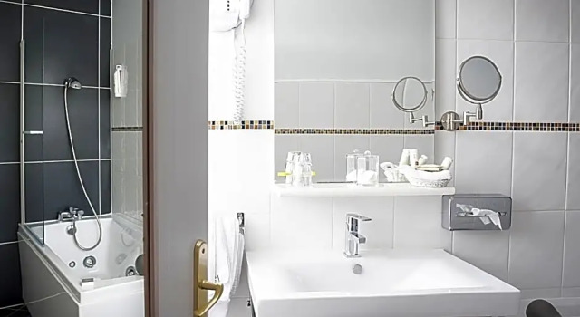 Номер Classic The Originals Boutique, Hôtel Auberge du Forgeron, Lille Sud