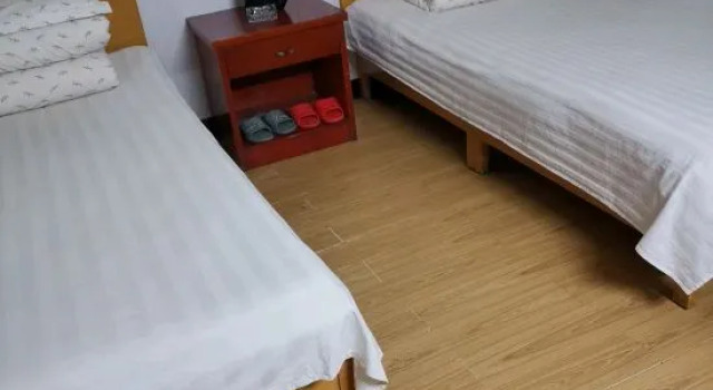 Номер Standard Jingmen Liyuan Hotel