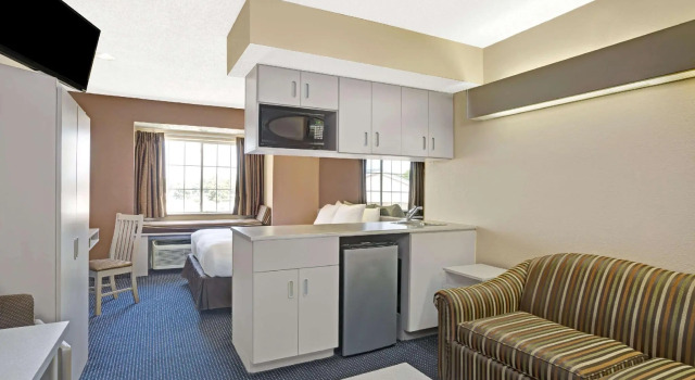 Двухместный люкс Microtel Inn & Suites by Wyndham Houston/Webster/Nasa/Clearlake