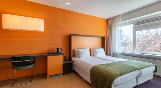 Двухместный номер Comfort с видом на воду Amrâth Airport Hotel Rotterdam