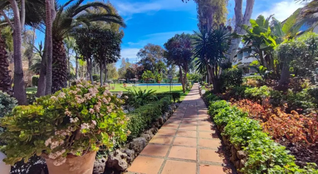 OleHolidays Fuentes del Rodeo35 junto Puerto Banus, Забронировать Отель Марбелья Коста-дель-Соль, рядом с Casino Marbella